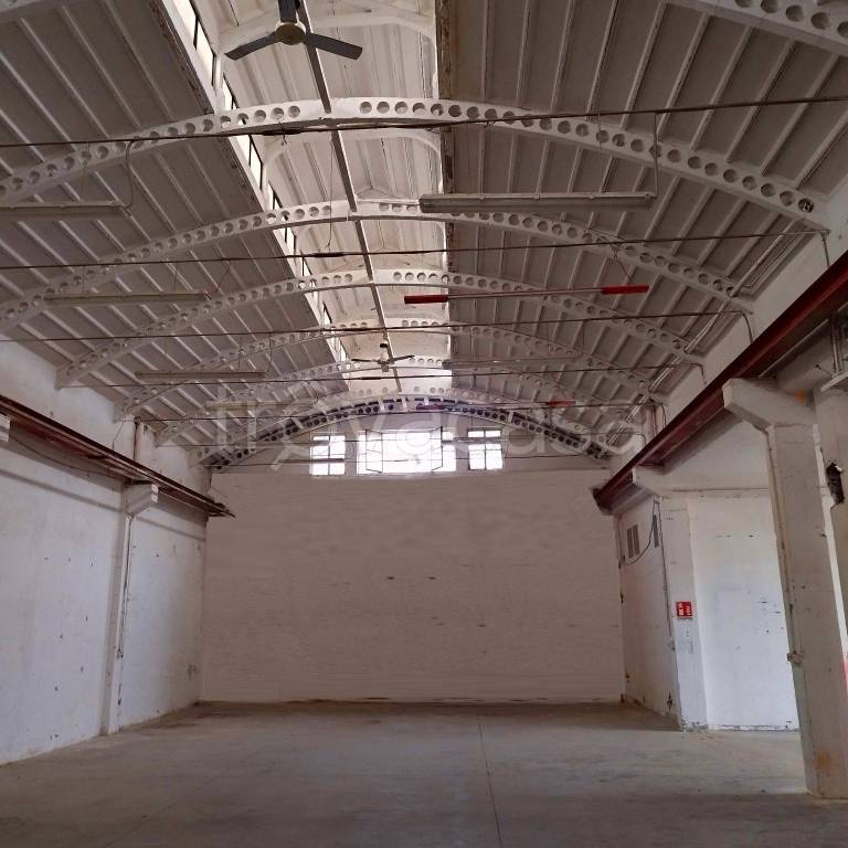 casa indipendente in vendita a Milano in zona Affori