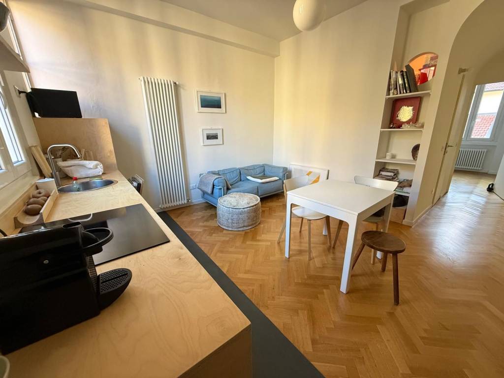 appartamento in vendita a Milano in zona Isola