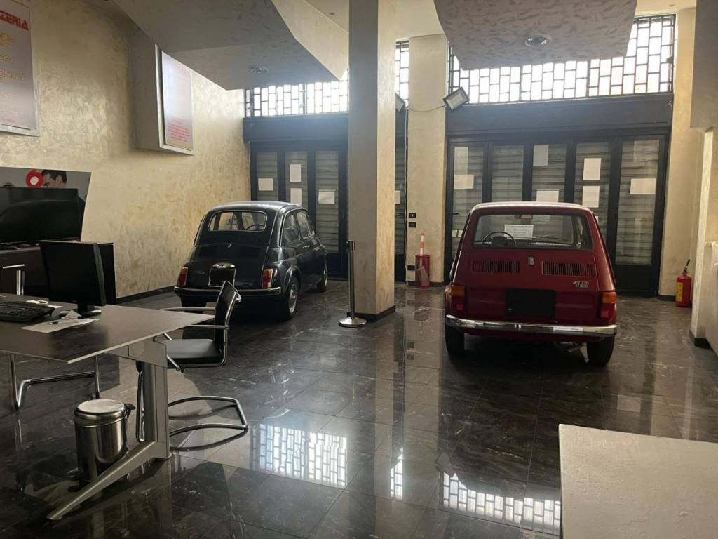ufficio in vendita a Milano in zona Gorla