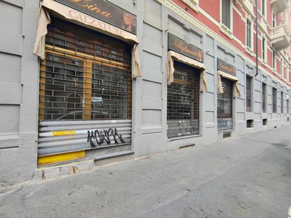 negozio in vendita a Milano in zona Porta Vittoria