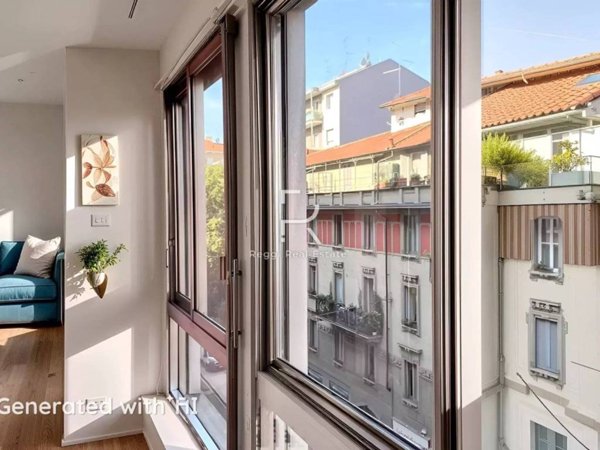 appartamento in vendita a Milano in zona Porta Nuova