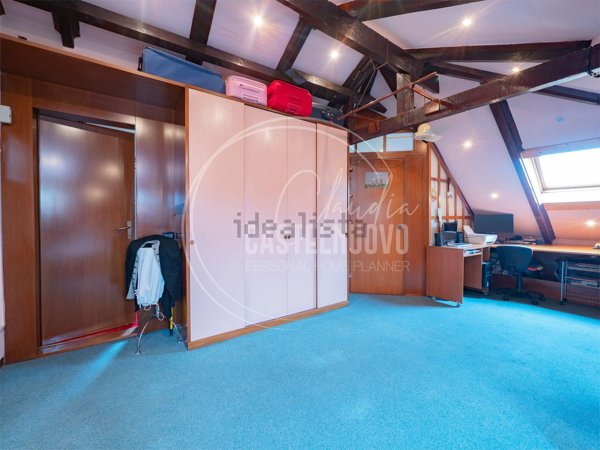 appartamento in vendita a Milano in zona QT8