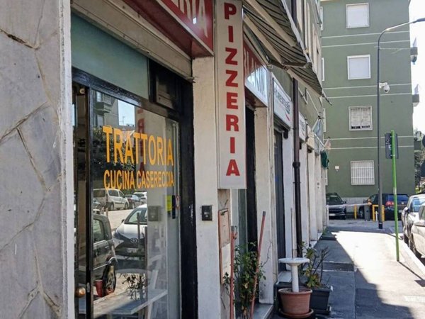 negozio in vendita a Milano in zona Forlanini