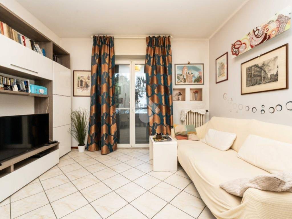 appartamento in vendita a Milano in zona Vigentino