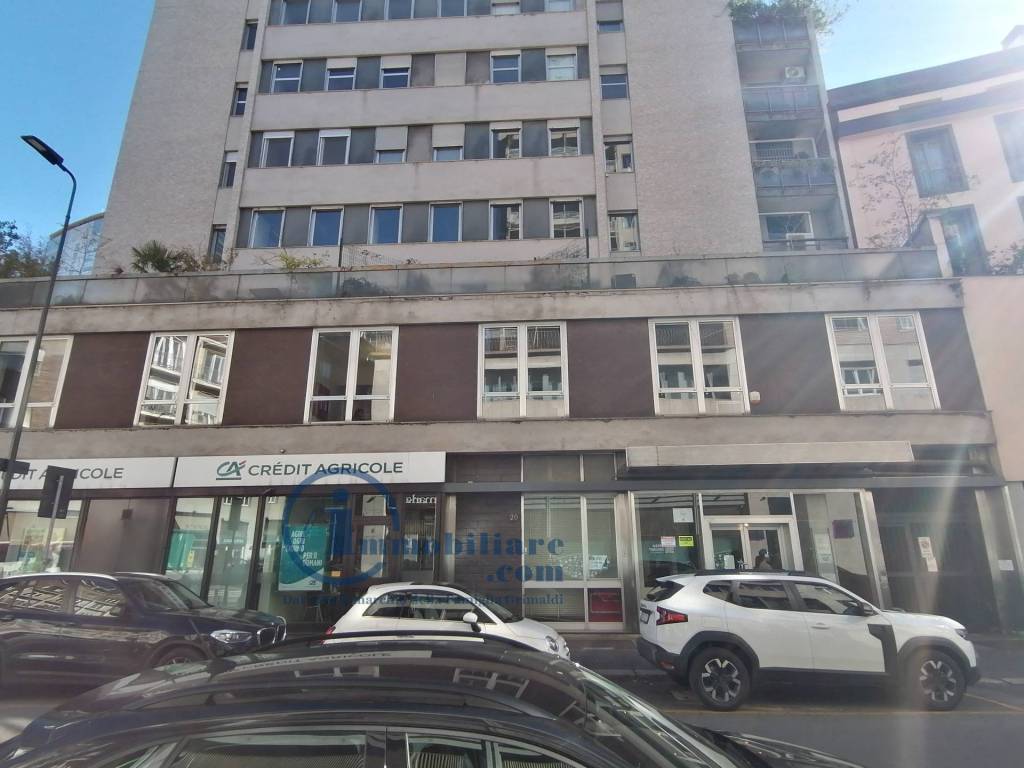 ufficio in vendita a Milano in zona Centro Direzionale