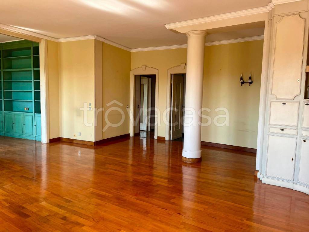 appartamento in vendita a Milano in zona Il Portello