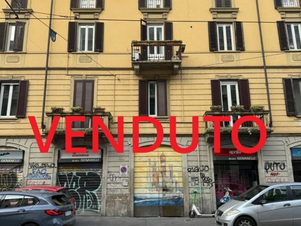 appartamento in vendita a Milano in zona Chiesa Rossa