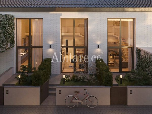 appartamento in vendita a Milano in zona Adriano