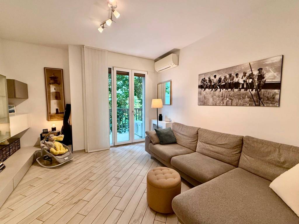 appartamento in vendita a Milano in zona Trenno