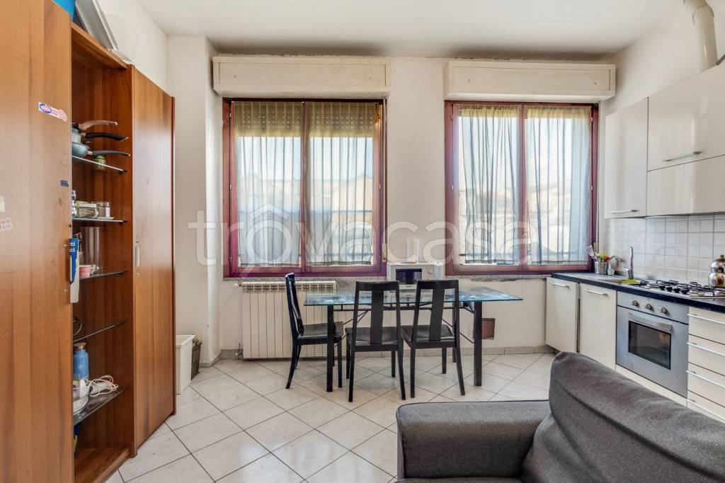 appartamento in vendita a Milano in zona Dergano