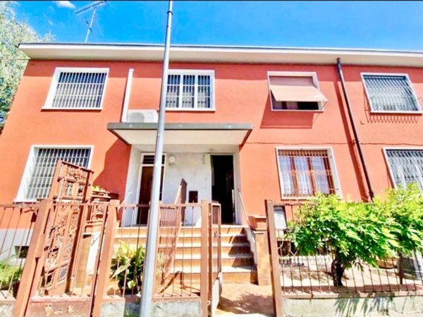 casa indipendente in vendita a Milano in zona San Siro