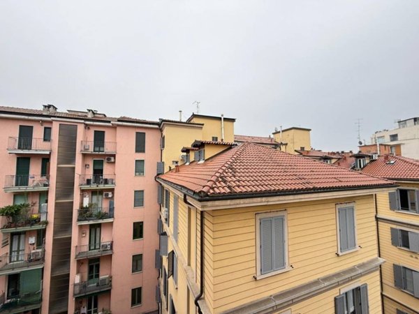 appartamento in vendita a Milano in zona Porta Nuova