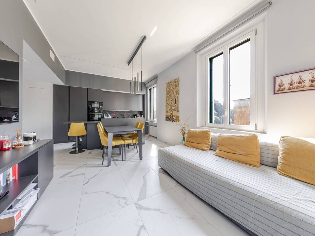 appartamento in vendita a Milano in zona Maggiolina