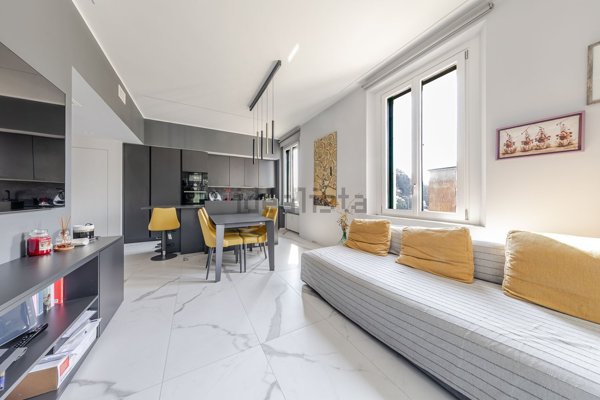 appartamento in vendita a Milano in zona Maggiolina