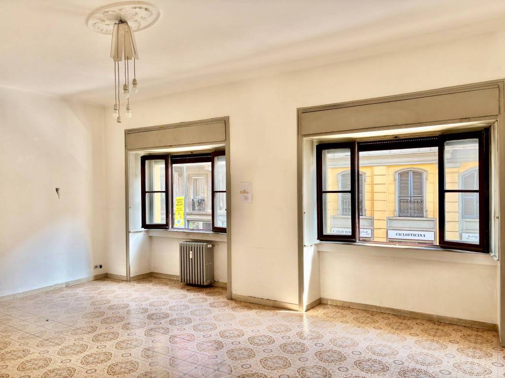 appartamento in vendita a Milano in zona Centro Direzionale