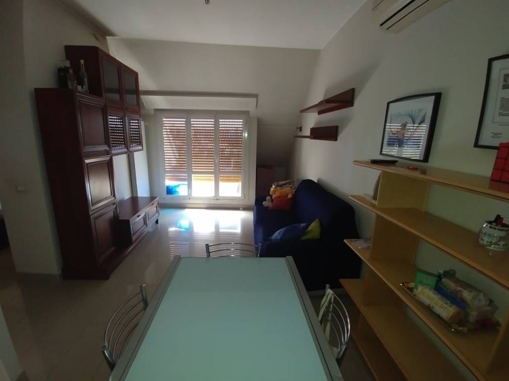 appartamento in vendita a Milano in zona Lambrate