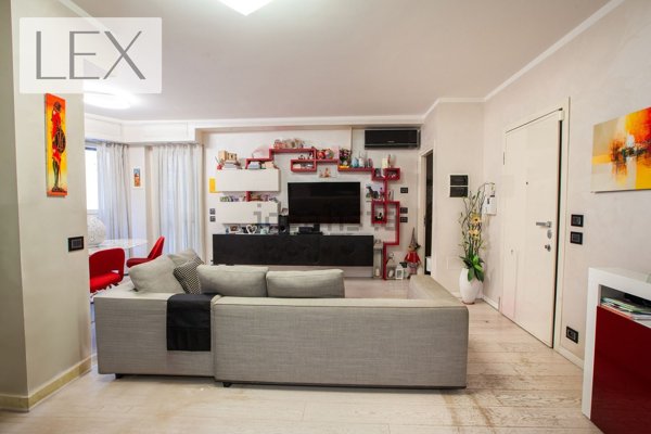 appartamento in vendita a Milano in zona Porta Ticinese