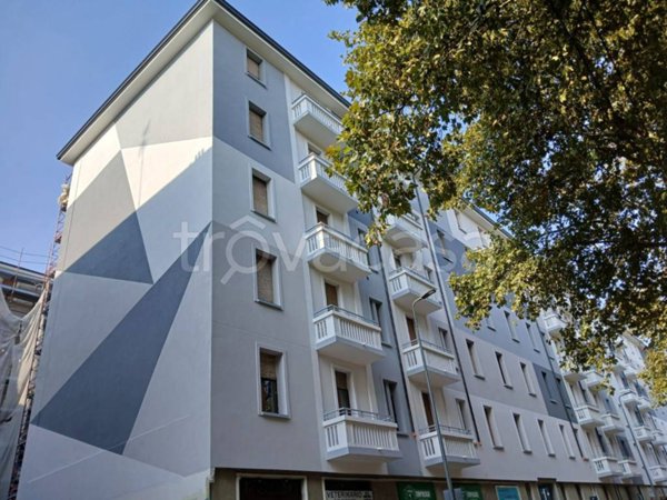 appartamento in vendita a Milano in zona Prato Centenaro
