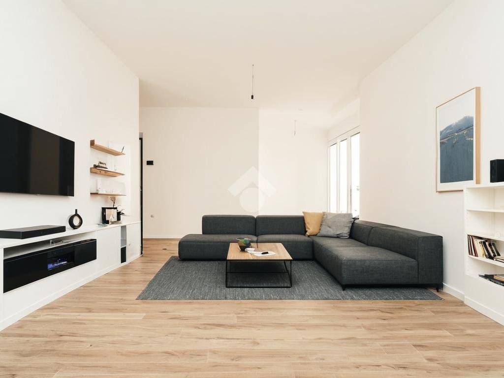 appartamento in vendita a Milano in zona Corvetto