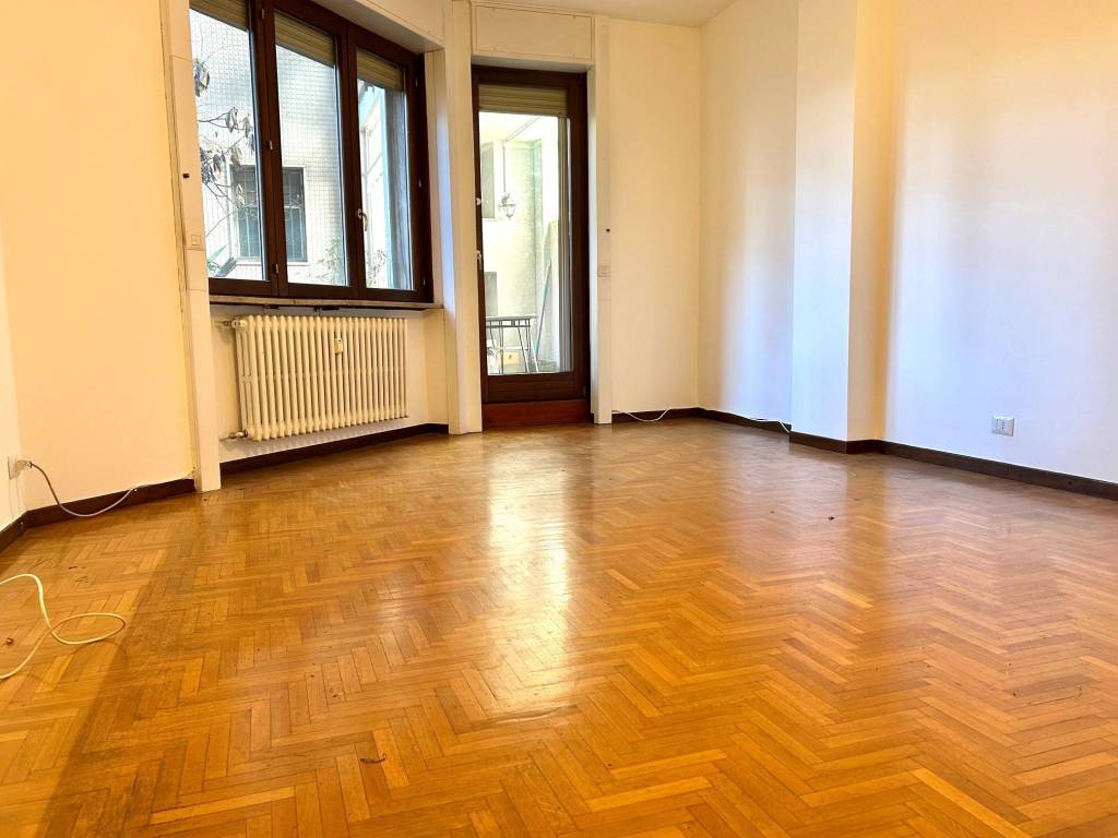 appartamento in vendita a Milano in zona Porta Venezia