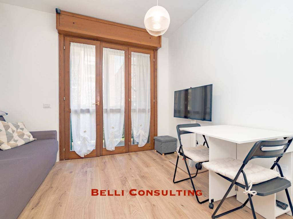 appartamento in vendita a Milano in zona Adriano