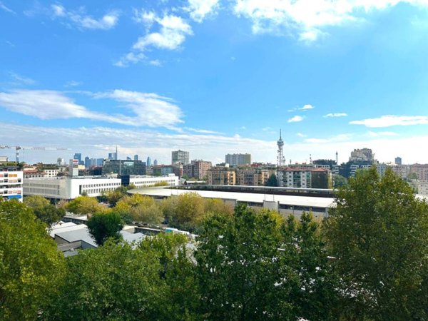 appartamento in vendita a Milano in zona Il Portello