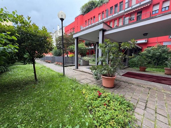 appartamento in vendita a Milano in zona Porta Romana