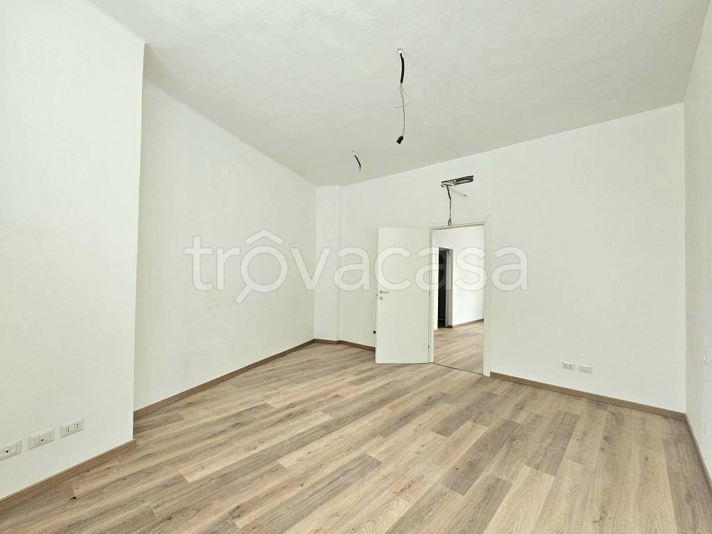 appartamento in vendita a Milano in zona Porta Genova