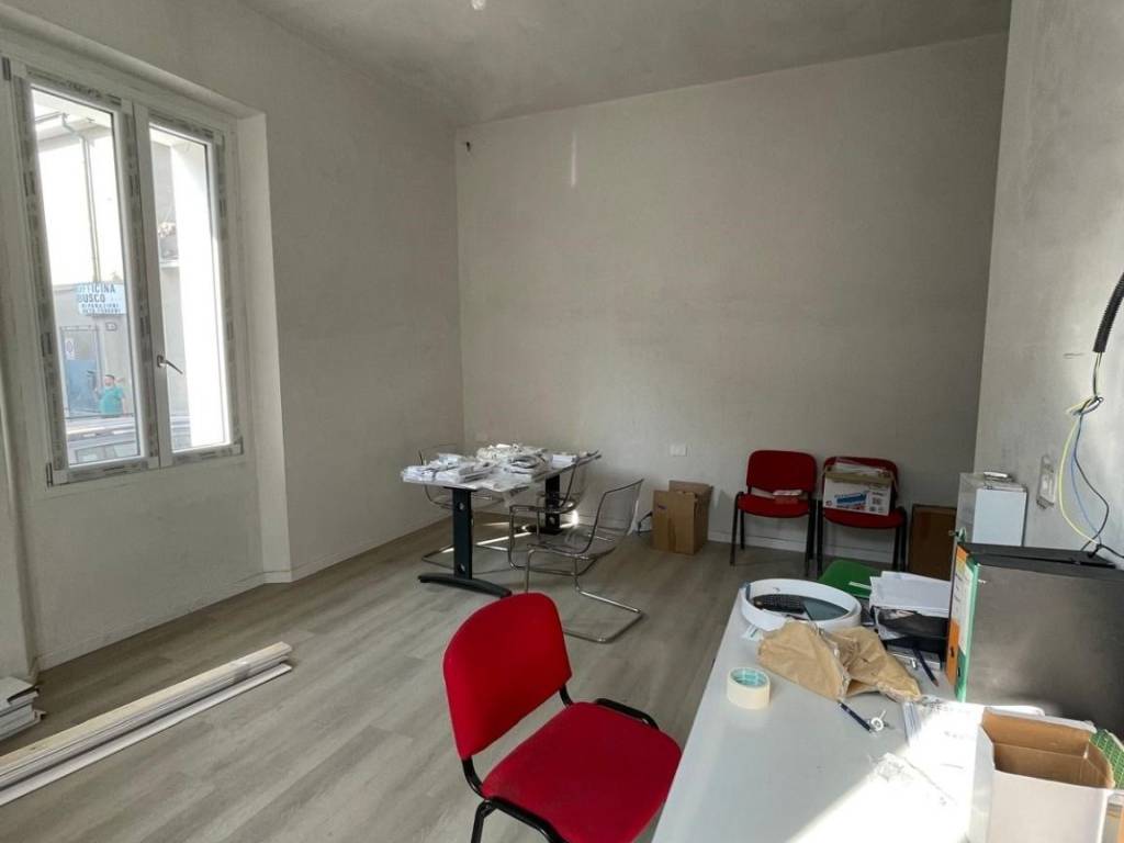 appartamento in vendita a Milano in zona Barona