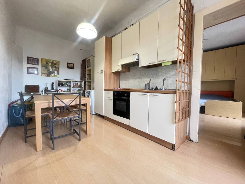 appartamento in vendita a Milano in zona Piazzale Lodi