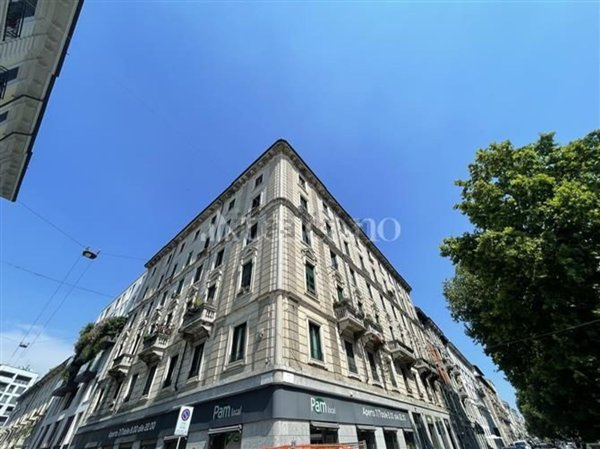 appartamento in vendita a Milano in zona Piazzale Lodi