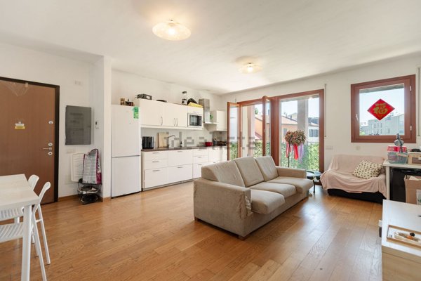 appartamento in vendita a Milano in zona Quarto Oggiaro