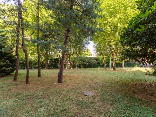 appartamento in vendita a Milano in zona Affori