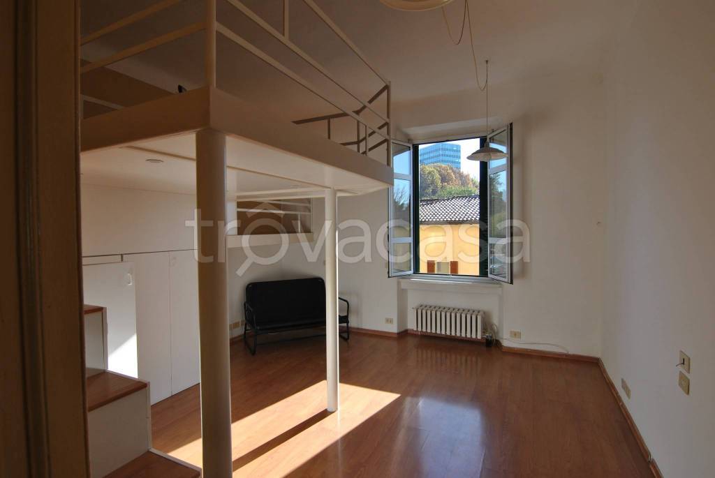 appartamento in vendita a Milano in zona Rogoredo