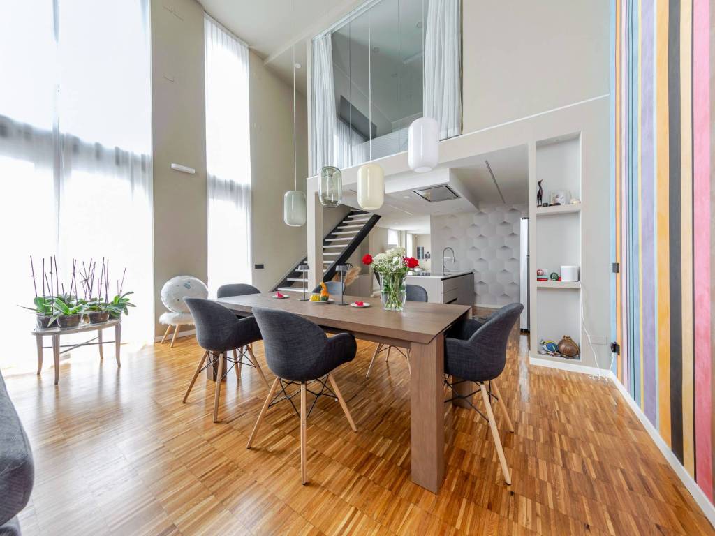 appartamento in vendita a Milano in zona Vigentino