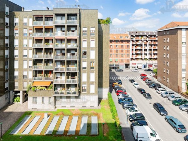 appartamento in vendita a Milano in zona Lambrate