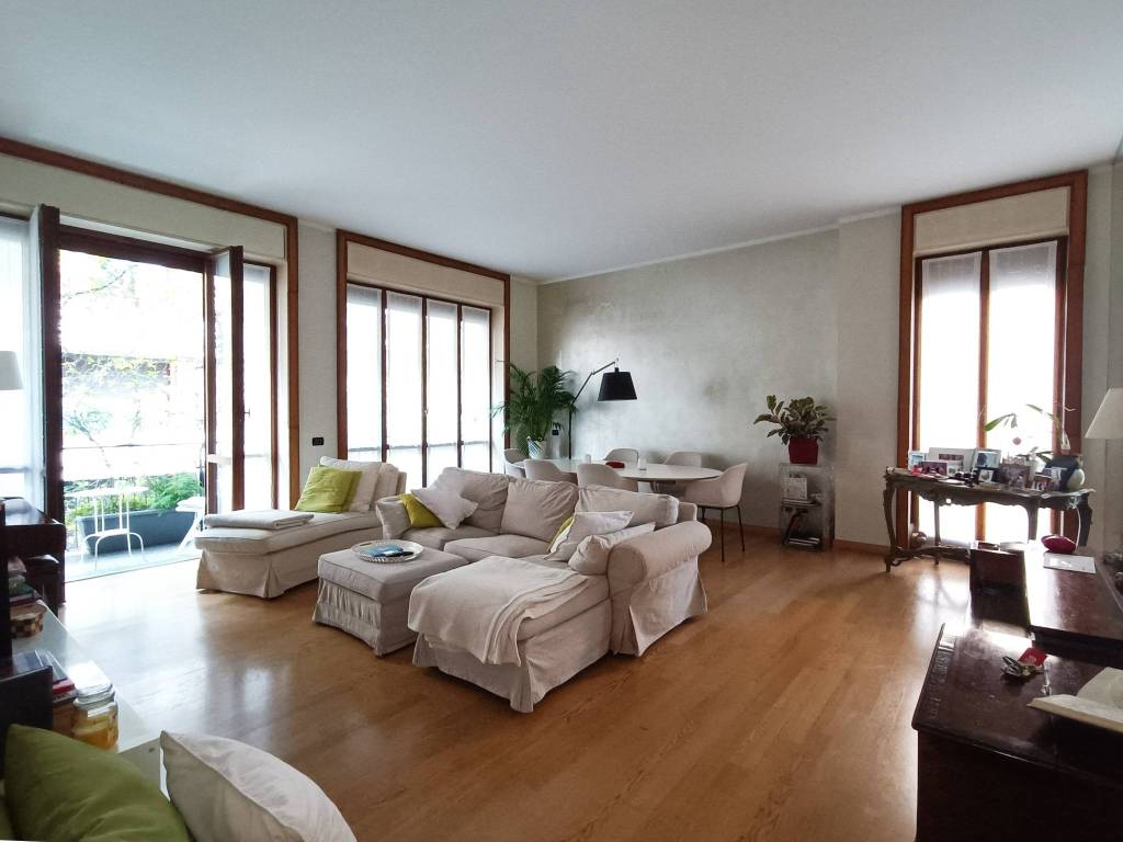 appartamento in vendita a Milano in zona Centro Storico