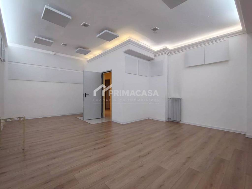 ufficio in vendita a Milano in zona Centro Direzionale