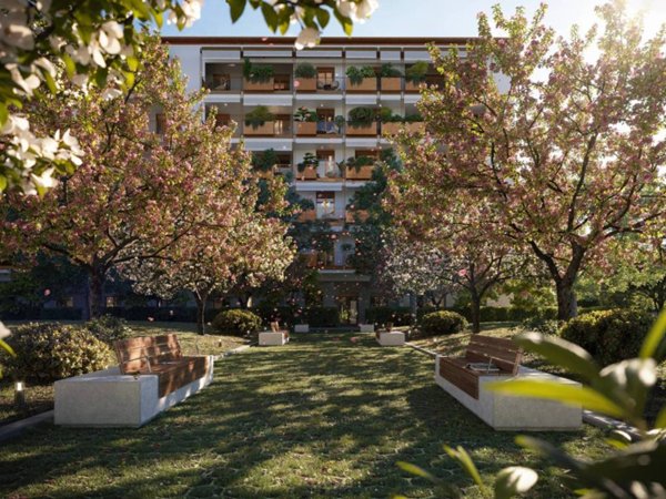 appartamento in vendita a Milano in zona Lambrate