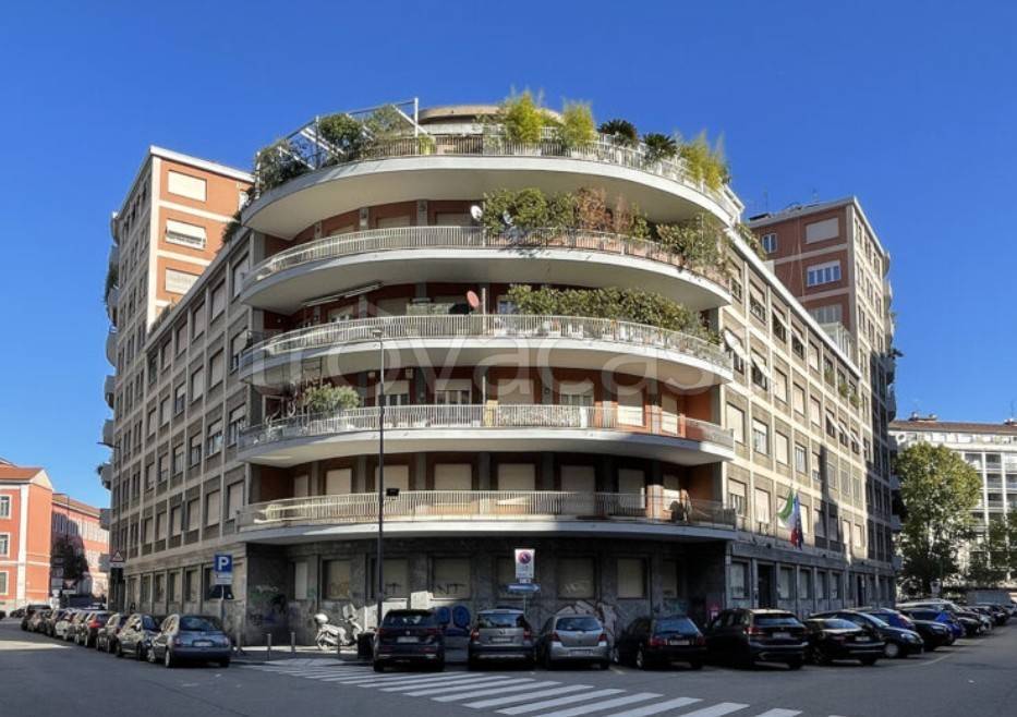 appartamento in vendita a Milano in zona Loreto