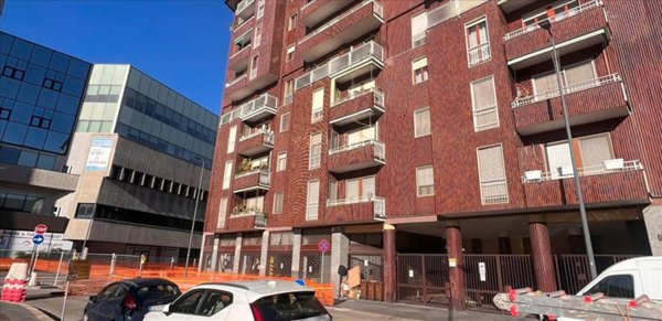 negozio in vendita a Milano in zona Corvetto