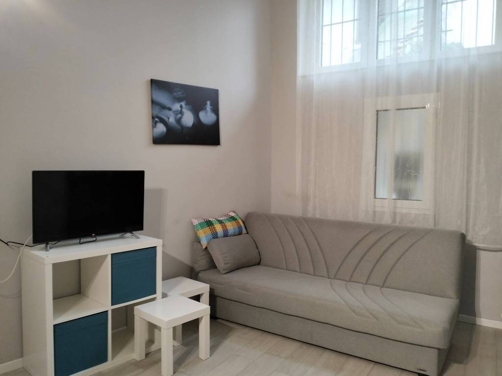 appartamento in vendita a Milano in zona Baggio