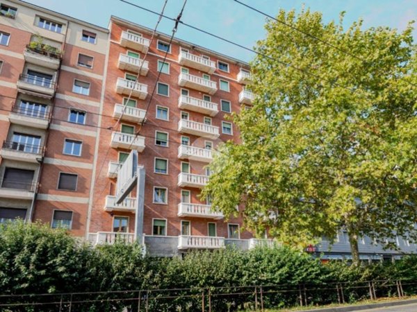 appartamento in vendita a Milano in zona San Siro