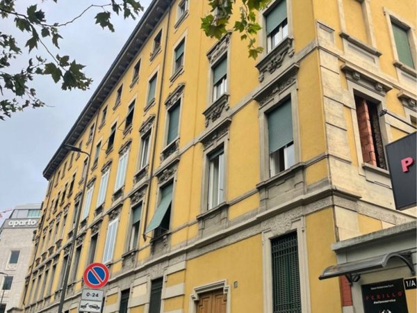 appartamento in vendita a Milano in zona Vigentino