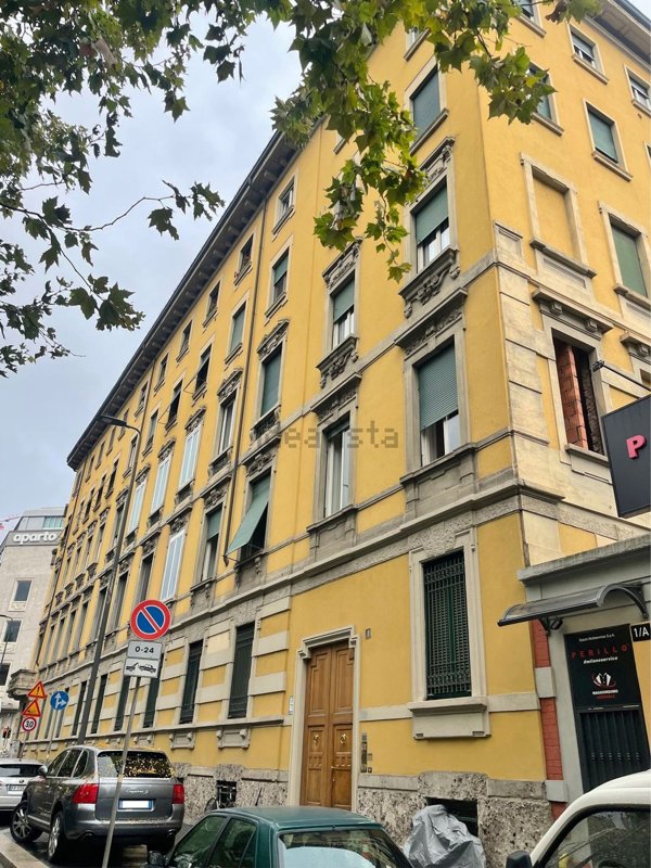 appartamento in vendita a Milano in zona Bocconi