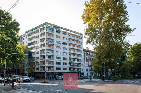 appartamento in vendita a Milano in zona Sempione
