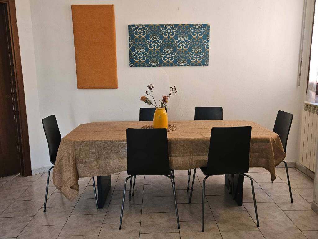 appartamento in vendita a Milano in zona Vigentino