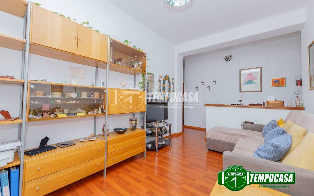 appartamento in vendita a Milano in zona Baggio