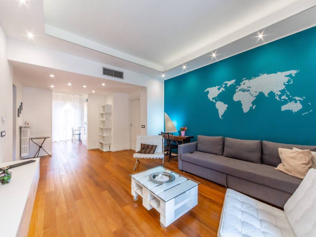 appartamento in vendita a Milano in zona Barona