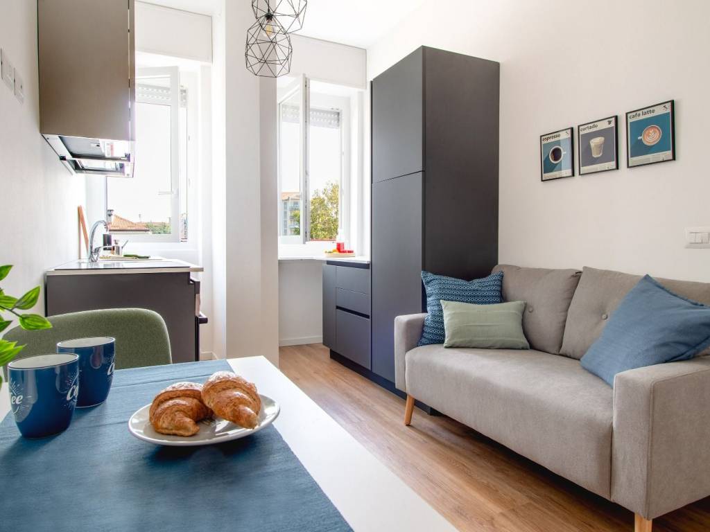 appartamento in vendita a Milano in zona Forze Armate